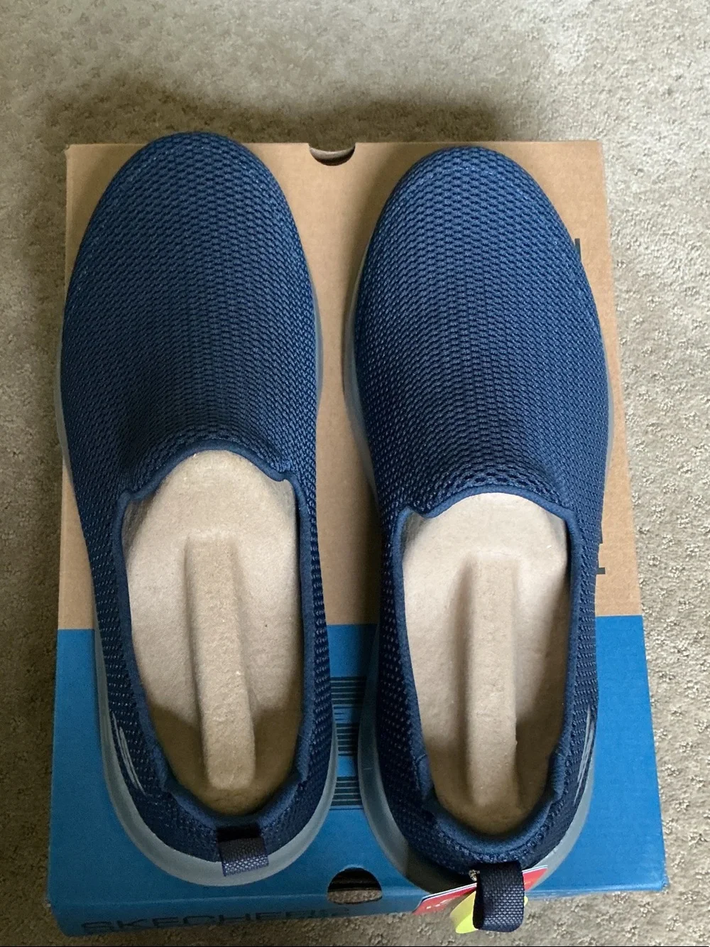 Skechers Slip-On Knit Loafers in Navy Men’s Size 15